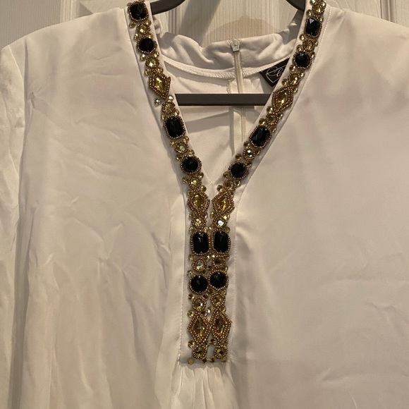 Dressbarn Collection beaded flowy Blouse Top - Picture 3 of 12